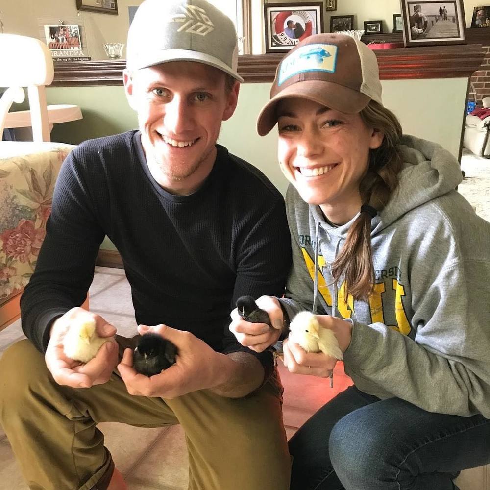 Meet your Posher, Cari